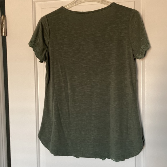 🛍️[DONATED] NWT Adiva | Green Blouse Lotus Flower, embroidered lace accents - Picture 2 of 6